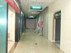 包罗兰海陶瓷建材广场正在内的很多商家纷纷用